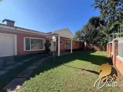 Casa de Vila Jardim Riviera 450m² 03 Dormitórios 03 Suítes 4 Vagas