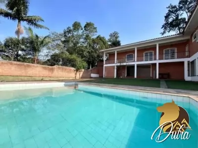 Casa de Vila Jardim Riviera 450m² 03 Dormitórios 03 Suítes 4 Vagas