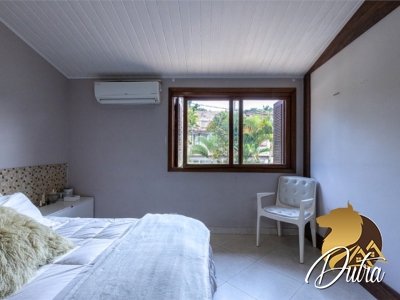 Los Alamos Chácara Monte Alegre 456m² 04 Dormitórios 02 Suítes 4 Vagas