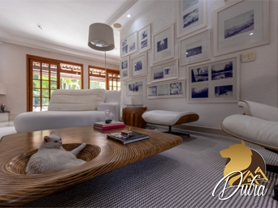 Los Alamos Chácara Monte Alegre 456m² 04 Dormitórios 02 Suítes 4 Vagas