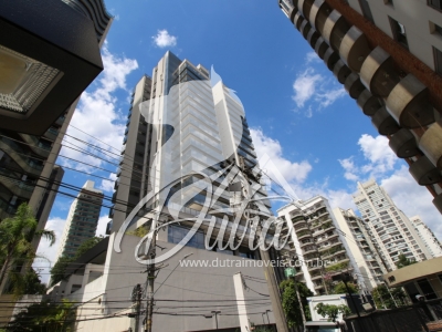 Authentique Campo Belo 192 m²  3 suítes 4 vagas Andar alto