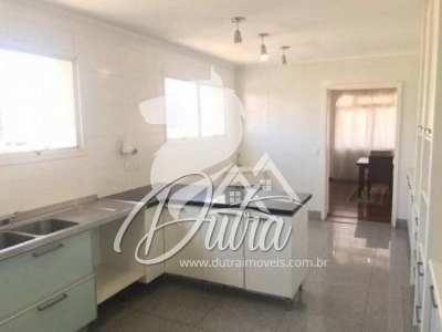 Luciana Itaim Bibi 226m² 04 Dormitórios 02 Suítes 2 Vagas