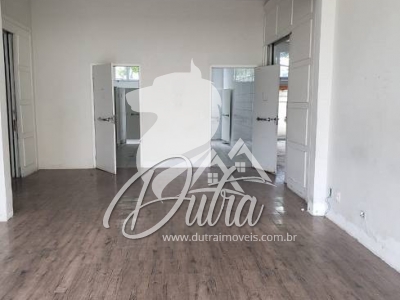 Casa Comercial Indianópolis 1650m² 01 Dormitórios 30 Vagas