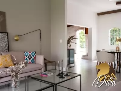 Casa de Vila Jardim Morumbi 695m² 05 Dormitórios 04 Suítes 10 Vagas