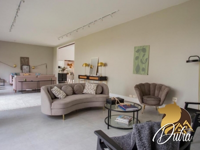 Casa de Vila Jardim Morumbi 695m² 05 Dormitórios 04 Suítes 10 Vagas