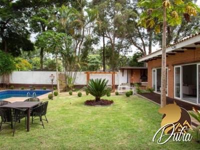 Casa de Vila Jardim Morumbi 695m² 05 Dormitórios 04 Suítes 10 Vagas