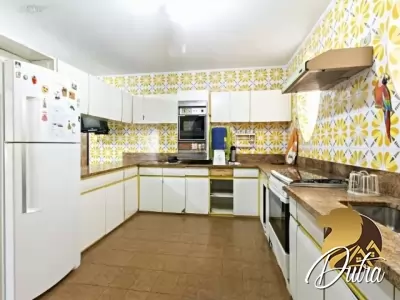 Casa de Vila Jardim Guedala 600m² 04 Dormitórios 04 Suítes 5 Vagas