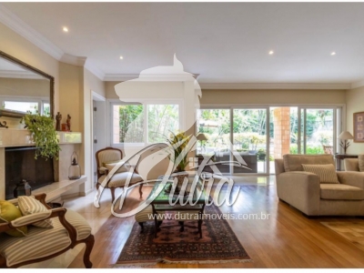 condominio vila verde Jardim Cordeiro 625m² 04 Dormitórios 04 Suítes 5 Vagas