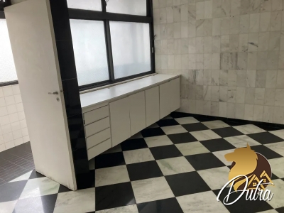 Edifício Planalto Cerqueira César 238m² 04 Dormitórios 01 Suítes 1 Vagas