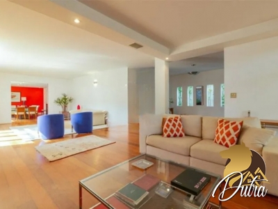 Padrão Jardim Luzitânia 453m² 05 Dormitórios 02 Suítes 6 Vagas