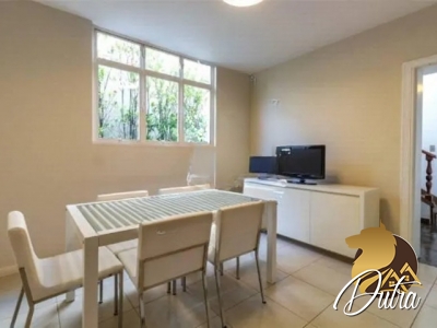 Padrão Jardim Luzitânia 453m² 05 Dormitórios 02 Suítes 6 Vagas