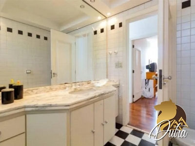Padrão Jardim Luzitânia 453m² 05 Dormitórios 02 Suítes 6 Vagas
