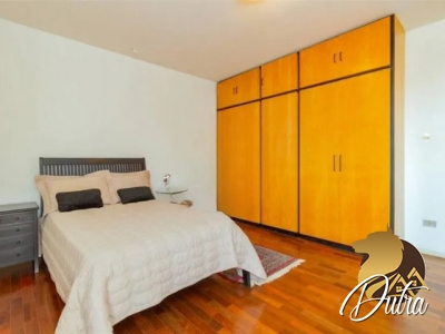 Padrão Jardim Luzitânia 453m² 05 Dormitórios 02 Suítes 6 Vagas