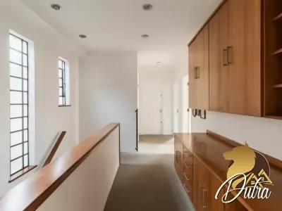 Sobrado Jardim Europa 207m² 03 Dormitórios 02 Suítes 2 Vagas