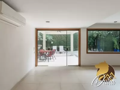 Sobrado Jardim Europa 207m² 03 Dormitórios 02 Suítes 2 Vagas