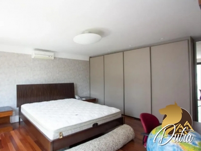 Edifício Art Deco Vila uberabinha 272m² 03 Dormitórios 03 Suítes 4 Vagas