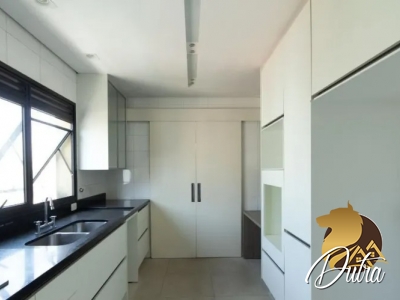 Edifício Art Deco Vila uberabinha 272m² 03 Dormitórios 03 Suítes 4 Vagas