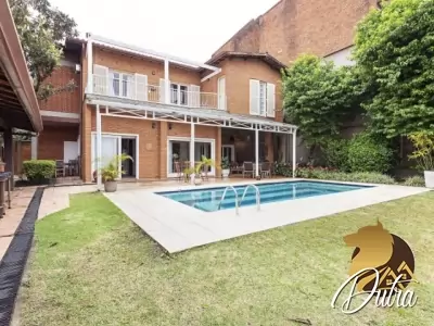 Padrão Cidade Jardim 250m² 04 Dormitórios 03 Suítes 3 Vagas