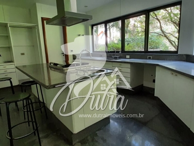 Casa de Condomínio Retiro Morumbi 632m² 05 Dormitórios 05 Suítes 10 Vagas