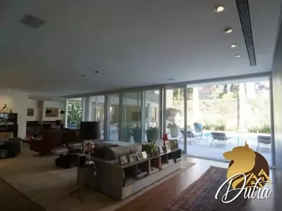 Padrão Jardim Paulista 1460m² 05 Dormitórios 05 Suítes 10 Vagas