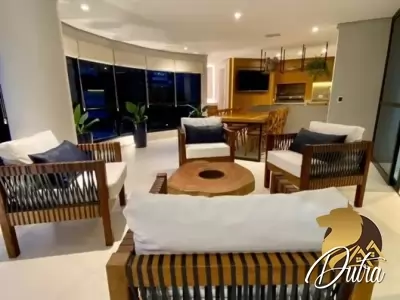 Imperiale Uffizi Jardim Vitória Régia 852m² 05 Dormitórios 05 Suítes 6 Vagas