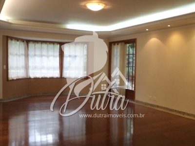 Jatobá Jardim Petrópolis 574m² 04 Dormitórios 04 Suítes 5 Vagas