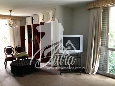 Padrão Jardim Paulista 580m² 05 Dormitórios 04 Suítes 10 Vagas