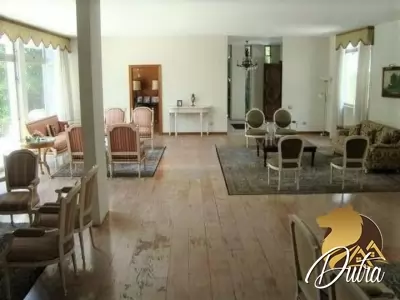 Padrão Jardim Paulista 580m² 05 Dormitórios 04 Suítes 10 Vagas