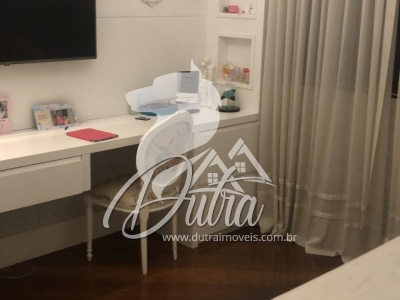 Piazza Di Roma Tatuapé 340m² 5 Dormitórios 2 Suítes 4 Vagas