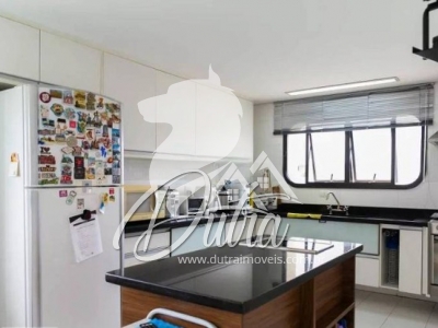 Edifício Adriana Aclimação 240m² 04 Dormitórios 02 Suítes 3 Vagas