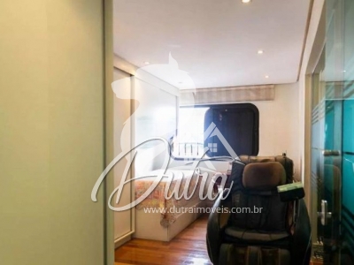 Edifício Adriana Aclimação 240m² 04 Dormitórios 02 Suítes 3 Vagas