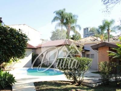Padrão Campo Belo 480m² 06 Dormitórios 06 Suítes 5 Vagas