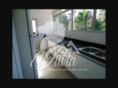 Casa Alto de Pinheiros 600 m² 4 Suítes 6 Vagas