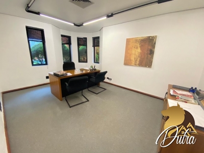 Casa Comercial Jardim América 734m² 06 Dormitórios 02 Suítes 6 Vagas