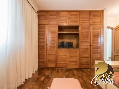 Mansão das Tulipas Campo Belo 440m² 04 Dormitórios 03 Suítes 4 Vagas