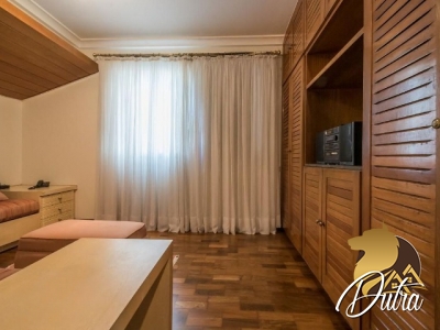 Mansão das Tulipas Campo Belo 440m² 04 Dormitórios 03 Suítes 4 Vagas