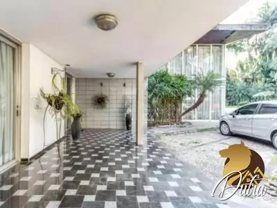 Padrão Jardim América 985m² 04 Dormitórios 04 Suítes 7 Vagas