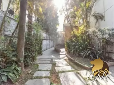 Padrão Jardim América 985m² 04 Dormitórios 04 Suítes 7 Vagas