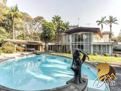 Padrão Jardim América 985m² 04 Dormitórios 04 Suítes 7 Vagas