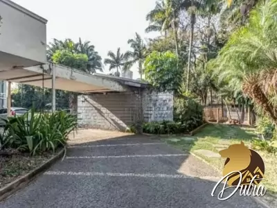 Padrão Jardim América 985m² 04 Dormitórios 04 Suítes 7 Vagas