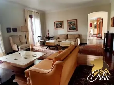 Padrão Jardim Paulista 562m² 04 Dormitórios 01 Suítes 6 Vagas