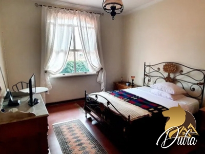 Padrão Jardim Paulista 562m² 04 Dormitórios 01 Suítes 6 Vagas