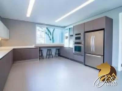 Casa no Jardim luzitânia Jardim Luzitânia 650m² 04 Dormitórios 02 Suítes 8 Vagas