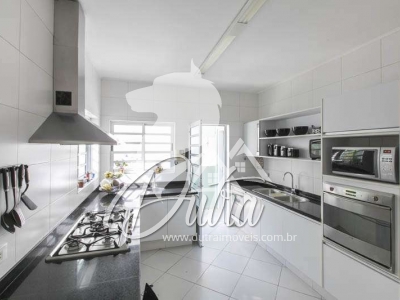 Casa  Jardim Paulistano 490m² 4 Dormitórios 2 Suítes 5 Vagas