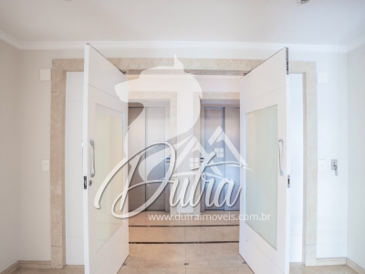 Villa Adriana Jardim Paulistano 280m² 3 Suítes 4 Vagas