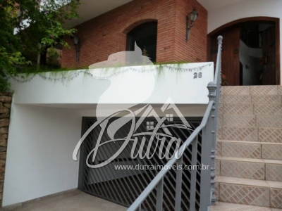 Casa Alto de Pinheiros  489m² 4 Dormitórios 2 Suítes 6 Vagas