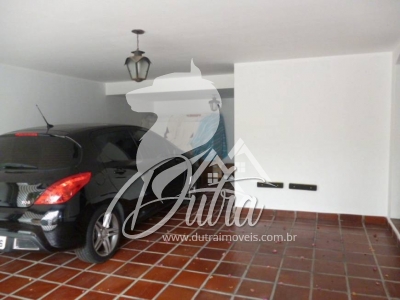 Casa Alto de Pinheiros  489m² 4 Dormitórios 2 Suítes 6 Vagas