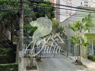 Casa em Rua Fechada Jardim Paulista 300 m² 5 Dormitórios 3 Suítes 3 Vagas