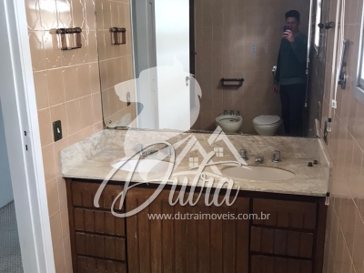 Luciana Itaim Bibi 260 m² 4 Dormitórios 2 Suítes 2 Vagas Depósito