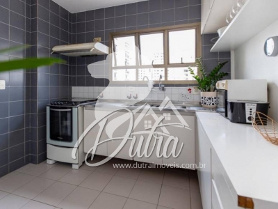 Porto Cervo Moema Índios 180m² 04 Dormitórios 01 Suítes 3 Vagas
